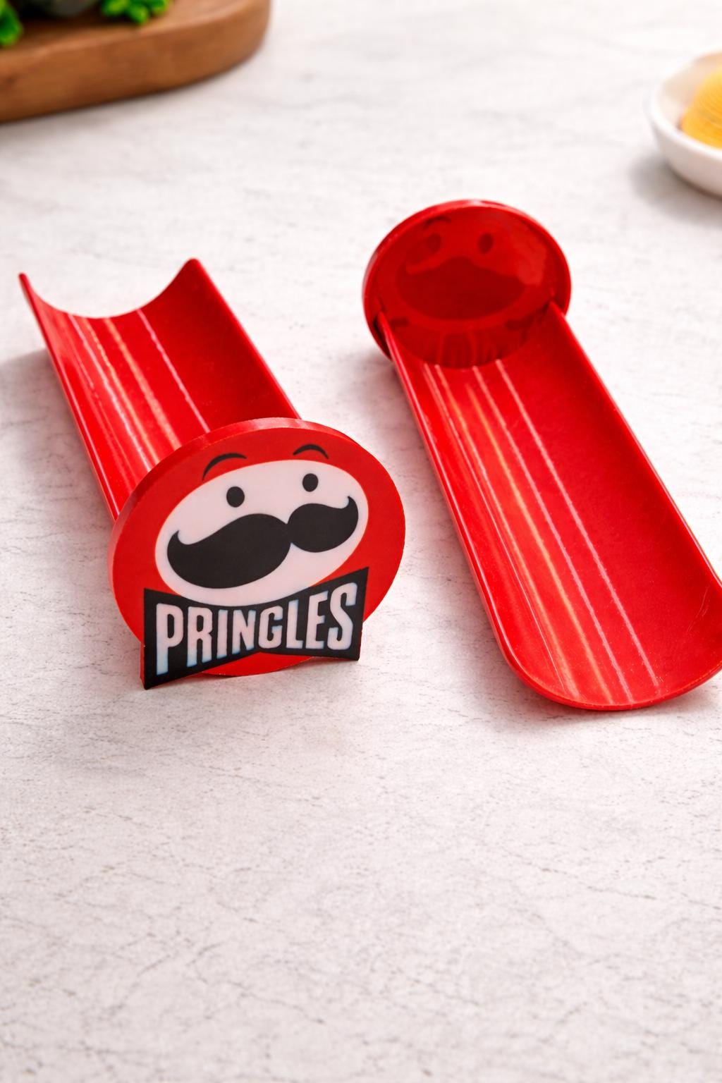 Pringles Tray and Lid